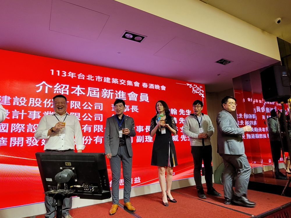 LINE_ALBUM_20240222 二月份春酒晚會（2代桌）_240313_8